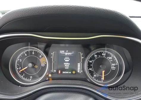 2019 Jeep Cherokee Latitude 4X4 from USA, damaged, VIN 1C4PJMCB5KD157762